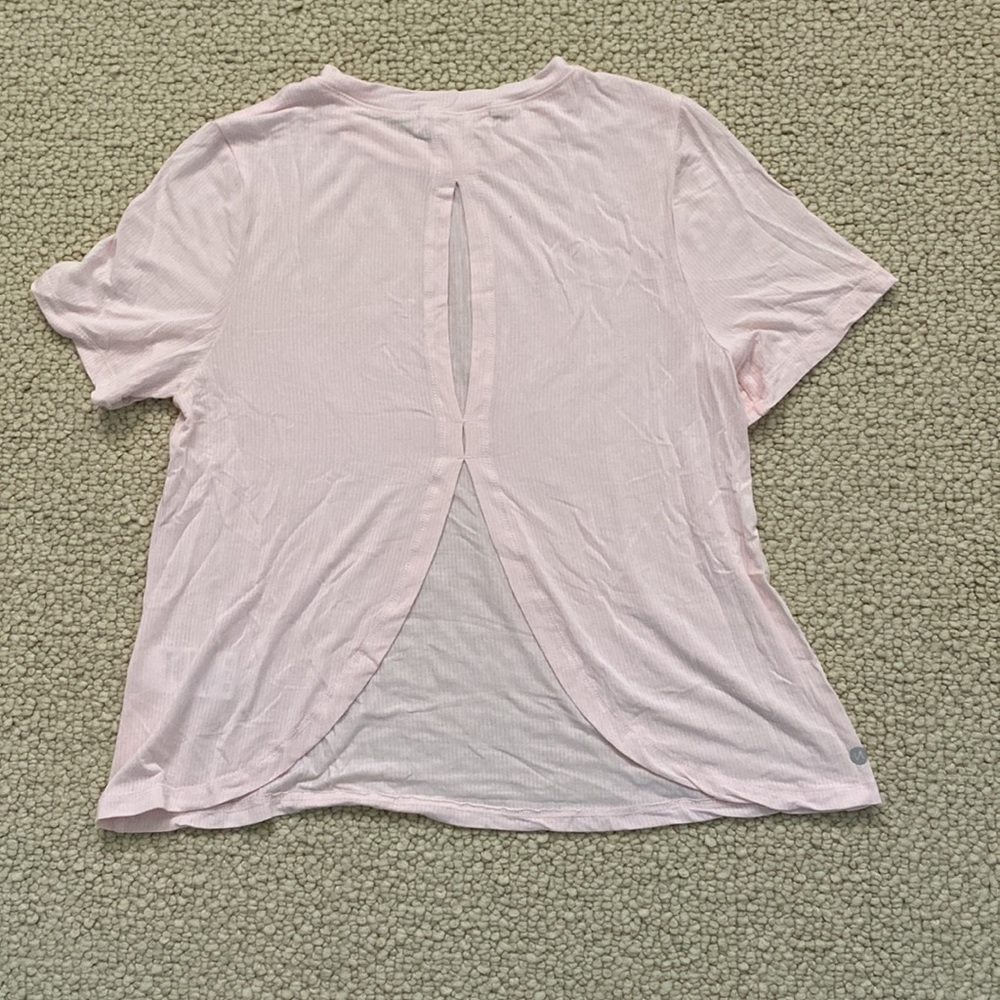 For Good activewear top. Size medium. - Picture 2 of 3